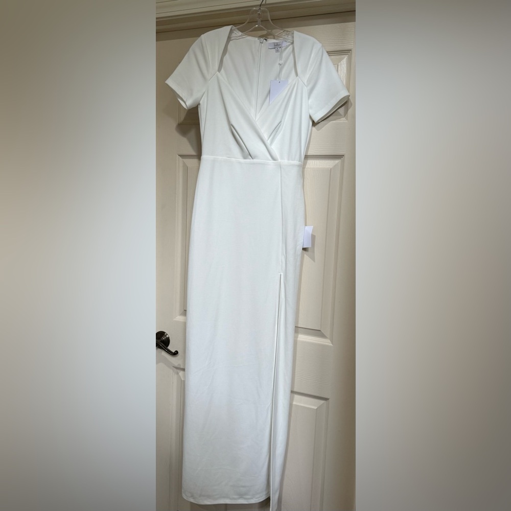Lulus long white dress with thigh split 
Size medium